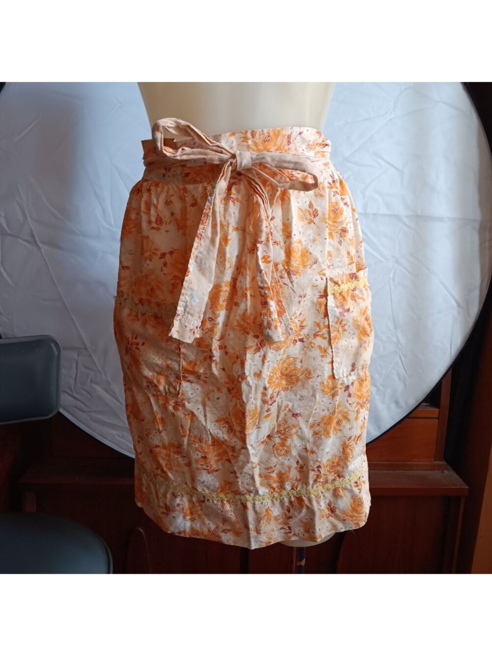 Handmade 1950s Vintage Kitchen Apron Floral Orange Rose Print Tie Waist